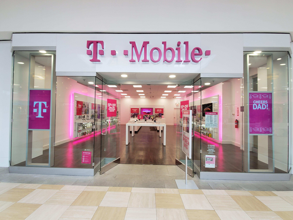 T-Mobile | 131 Colonie Center space 401, Albany, NY 12205, USA | Phone: (518) 512-3991