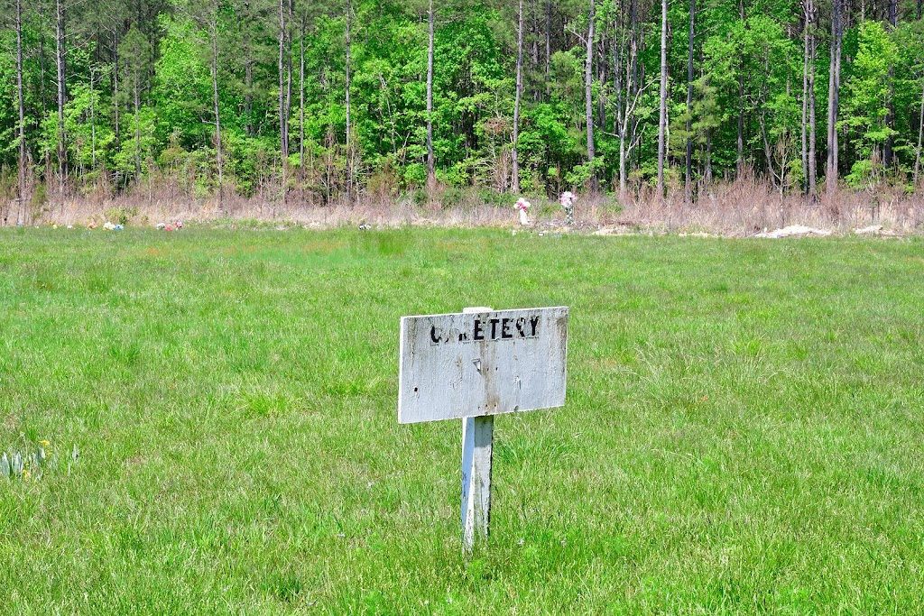 Ferguson Grove Baptist Church and Cemetery | 1876 Moonlight Rd, Surry, VA 23883, USA | Phone: (757) 357-6585