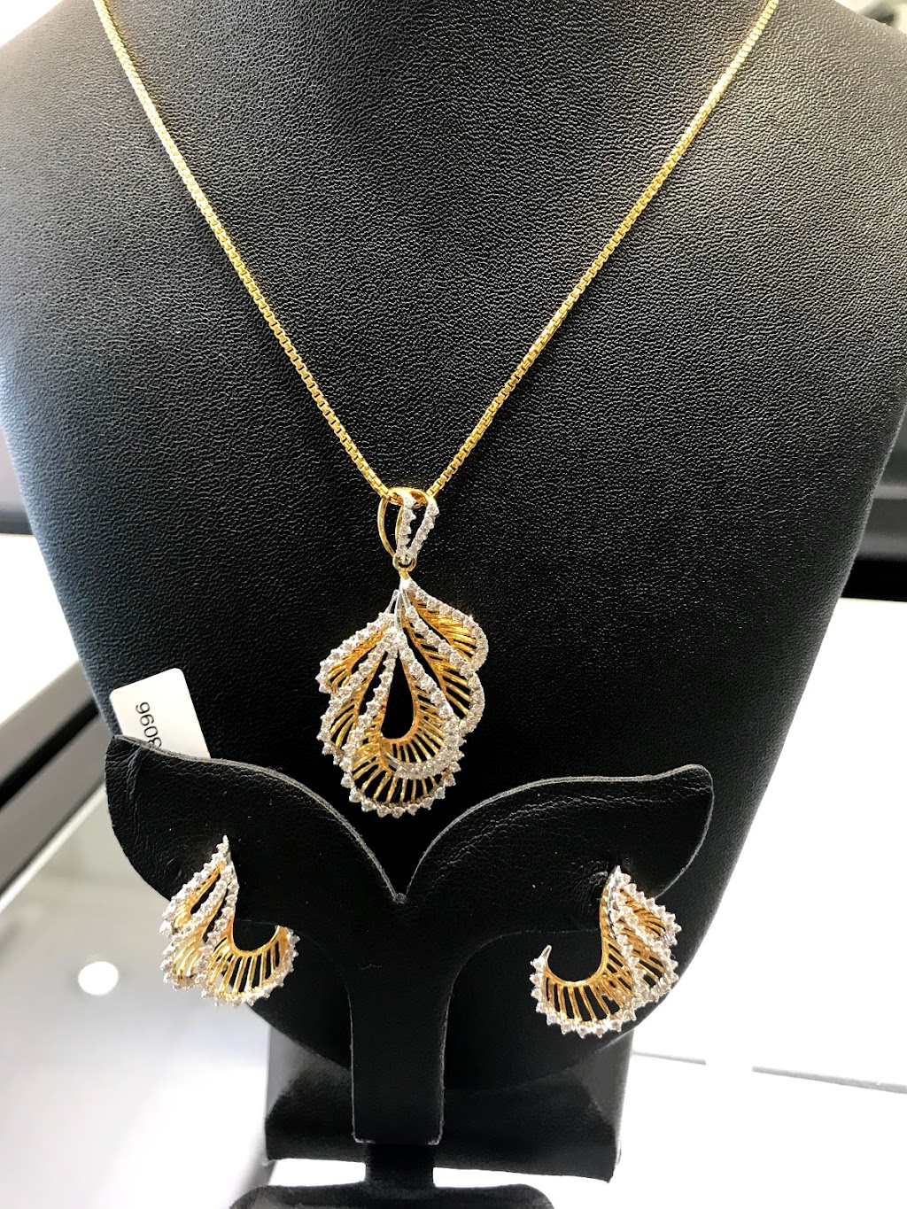 CP Jewelers | 1390 Oak Tree Rd, Iselin, NJ 08830, USA | Phone: (732) 404-1414