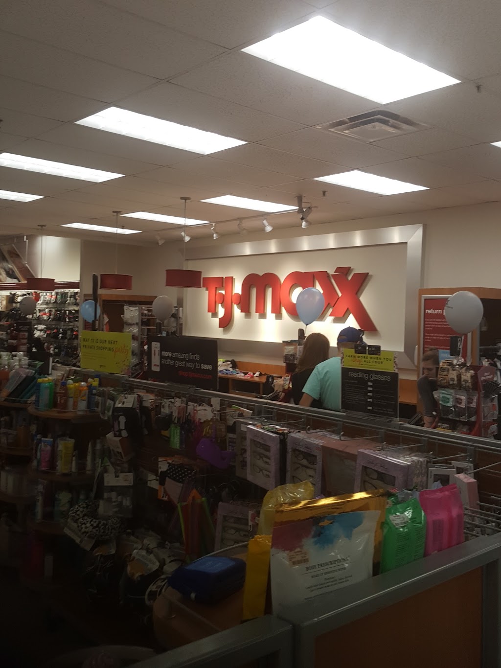 T.J. Maxx | 5815 Krueger Ln, Oak Park Heights, MN 55082 | Phone: (651) 351-9518