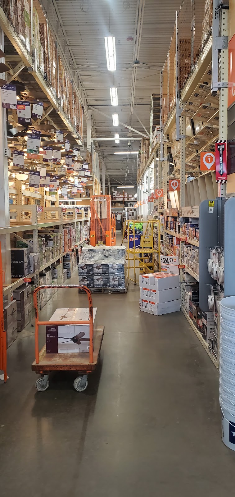 The Home Depot | 112 Hunters Crossing Blvd, Bastrop, TX 78602, USA | Phone: (512) 308-1022