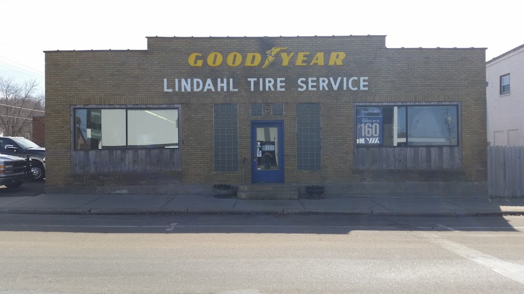 Lindahl Tire & Auto Services | 100 3rd St S, Cannon Falls, MN 55009, USA | Phone: (507) 263-2111