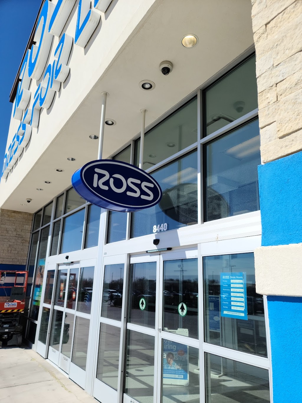 Ross Dress for Less | 8440 N Madison Ave, Kansas City, MO 64155, USA | Phone: (816) 734-9194