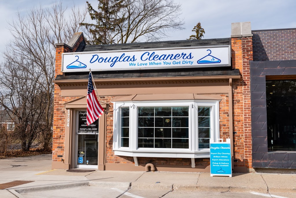 Douglas Cleaners - West Maple | 1794 W Maple Rd, Birmingham, MI 48009, USA | Phone: (248) 644-2400