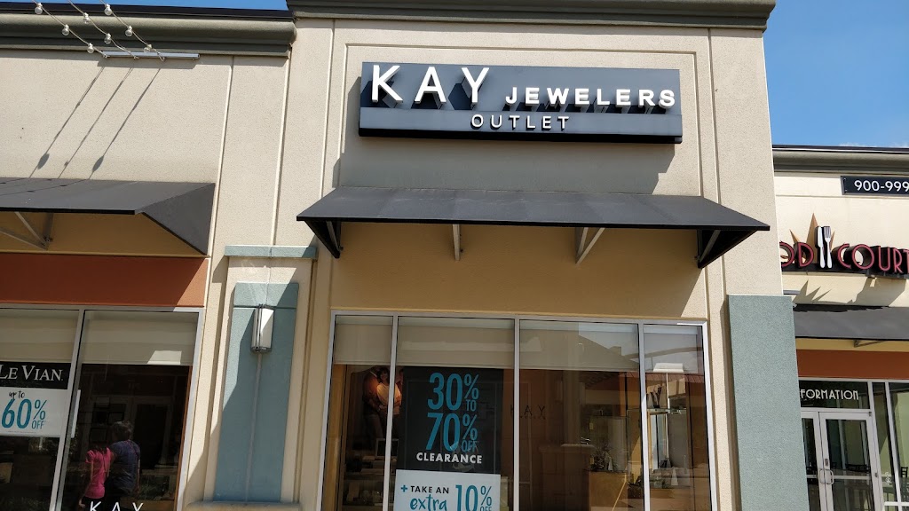 KAY Outlet | 901 Premium Outlets Dr, Monroe, OH 45050, USA | Phone: (513) 360-0261