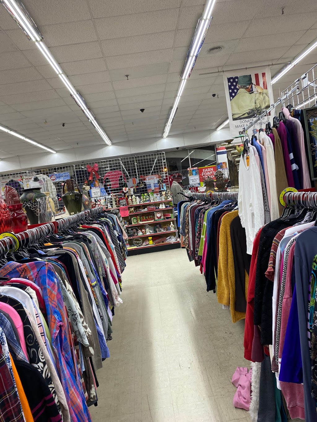 Red Racks DAV Thrift Store | 2341 Rte 291, Independence, MO 64057, USA | Phone: (816) 836-8936