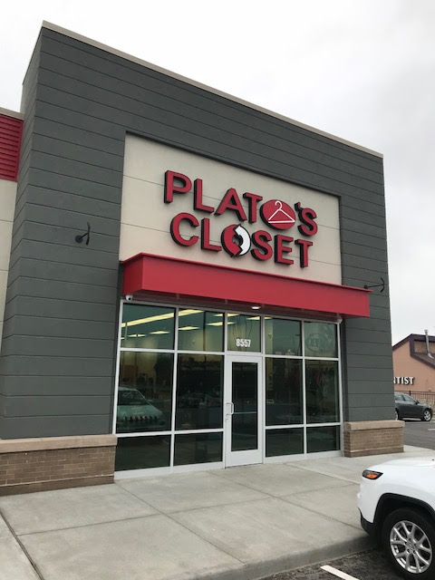 Platos Closet Kansas City MO | 8557 N Oak Trafficway, Kansas City, MO 64155, USA | Phone: (816) 420-8405