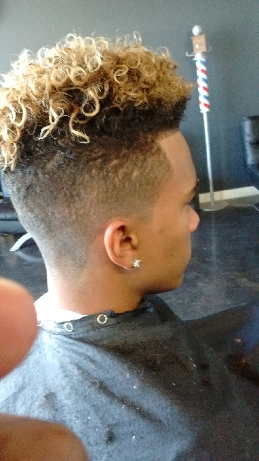 M&Ds Barber Shop | 13043 Stockdale Hwy #400, Bakersfield, CA 93314, USA | Phone: (661) 321-0626
