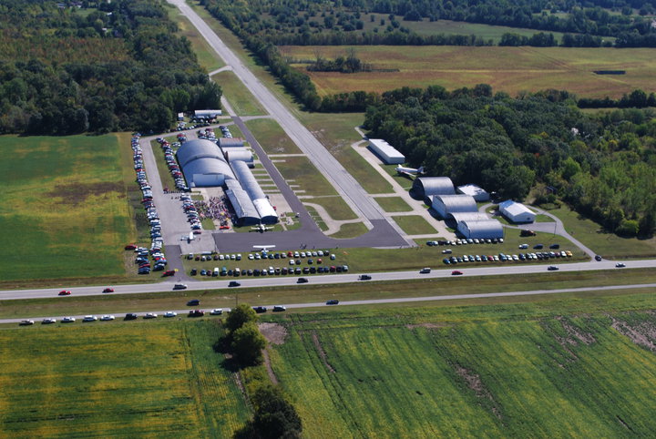 Fremont Airport | 365 OH-53, Fremont, OH 43420 | Phone: (419) 332-8037