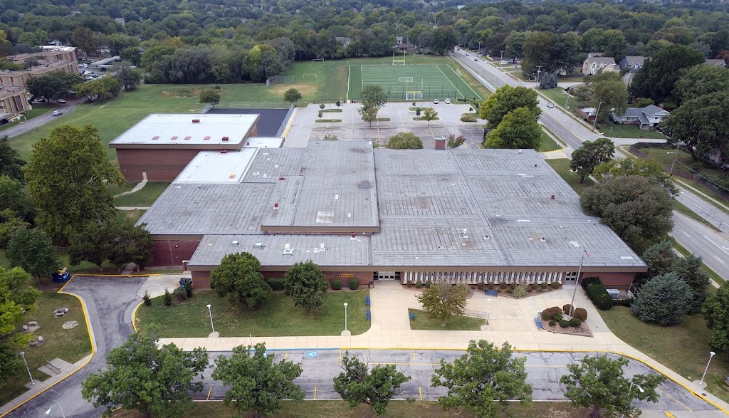 Trailridge Middle School | 7500 Quivira Rd, Shawnee, KS 66216, USA | Phone: (913) 993-1000