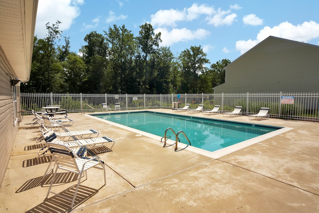 Broadwater Townhomes | 15149 Broadwater Way, Chester, VA 23831, USA | Phone: (833) 650-0675