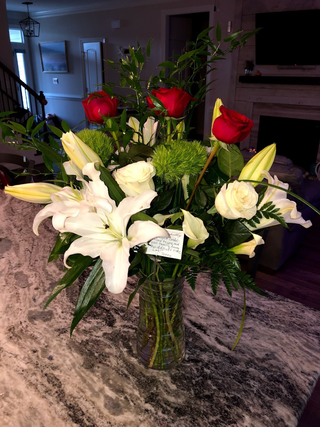 Balloons Flowers & Gifts - Wendell NC Florist | 2618 NC-97, Wendell, NC 27591, USA | Phone: (919) 834-1330