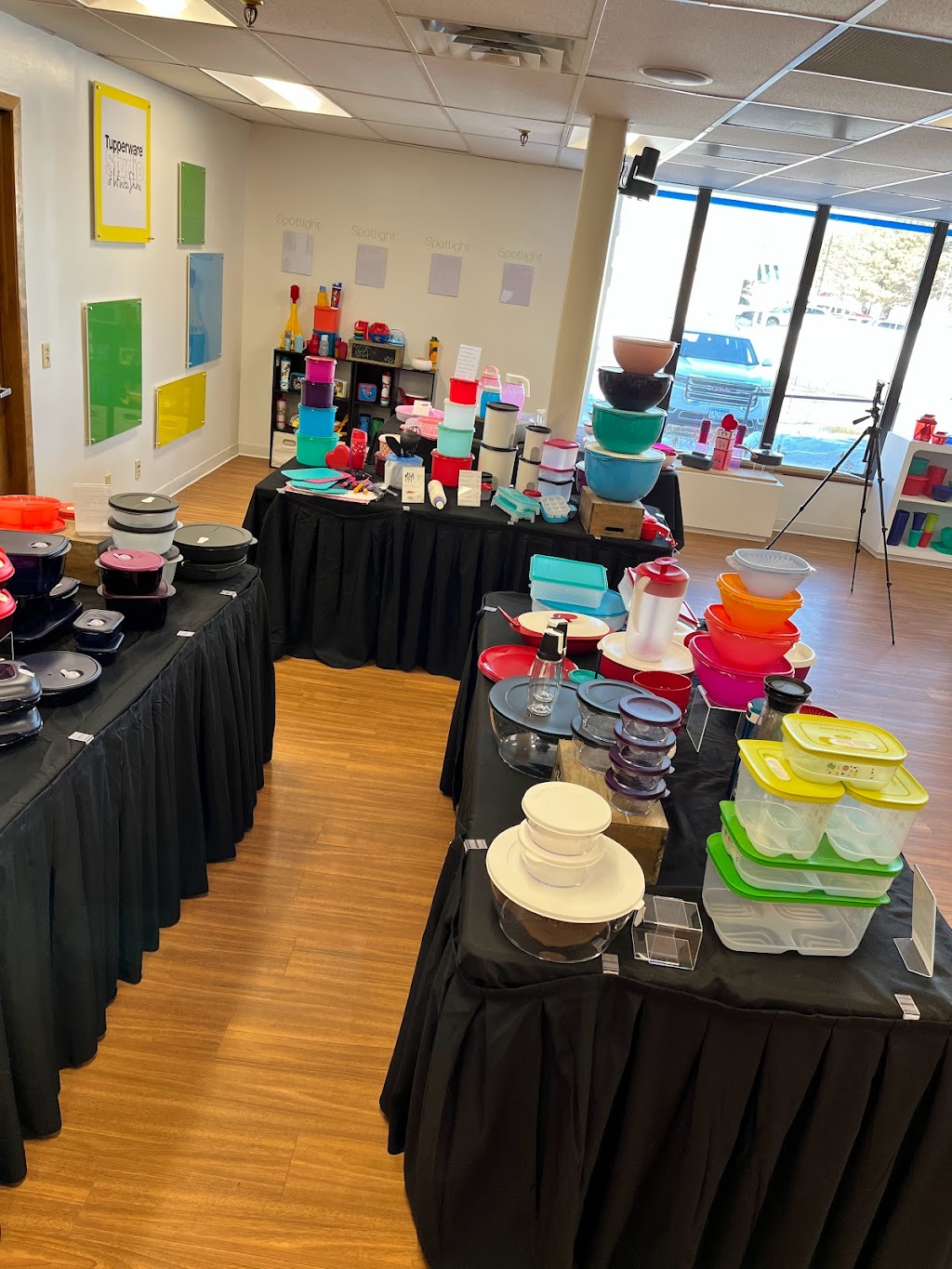 Tupperware Studio & Store- Infinite Shine | 2415 Annapolis Ln N Suite 116, Plymouth, MN 55441, USA | Phone: (763) 432-6065