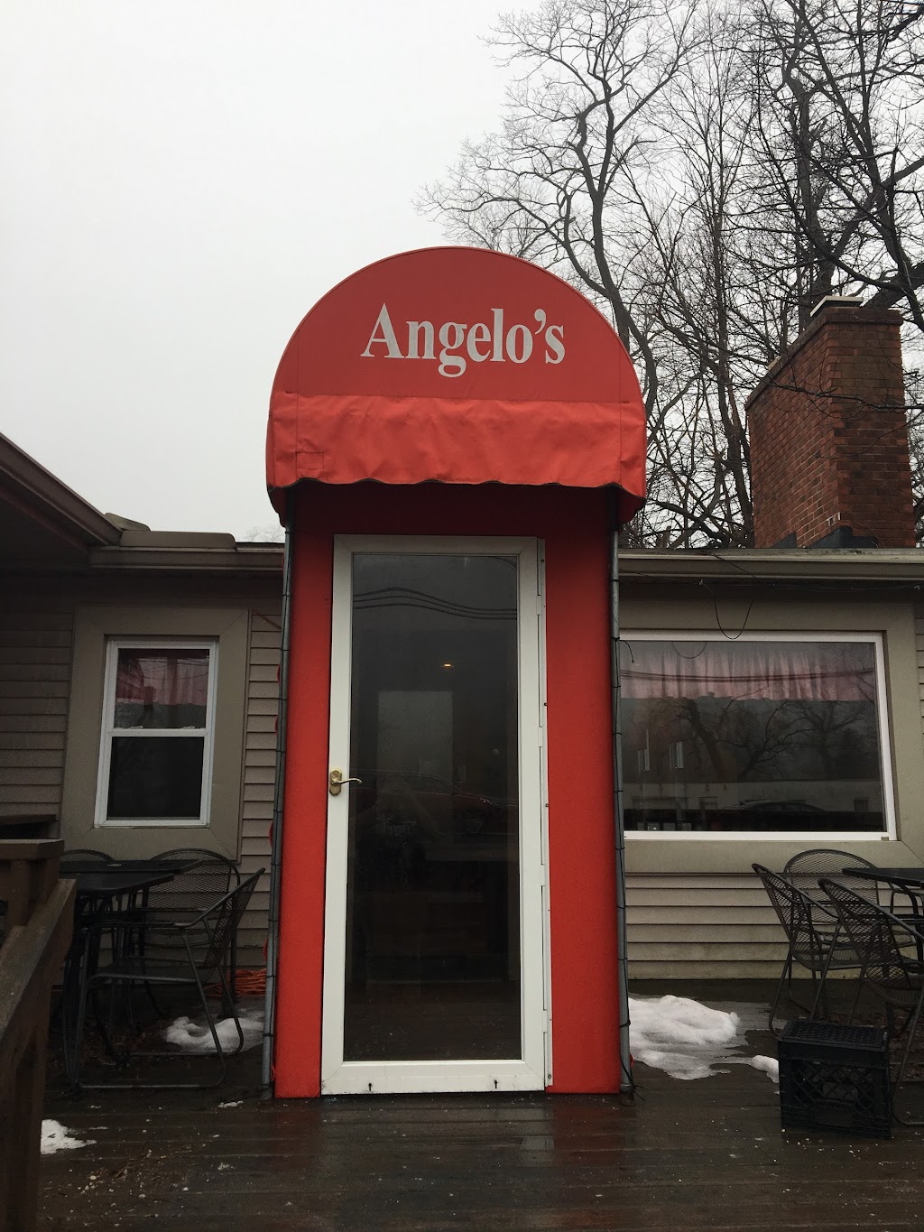 Angelos Pizzeria & Ice Cream | 8162 Euclid Chardon Rd, Kirtland, OH 44094, USA | Phone: (440) 256-4000