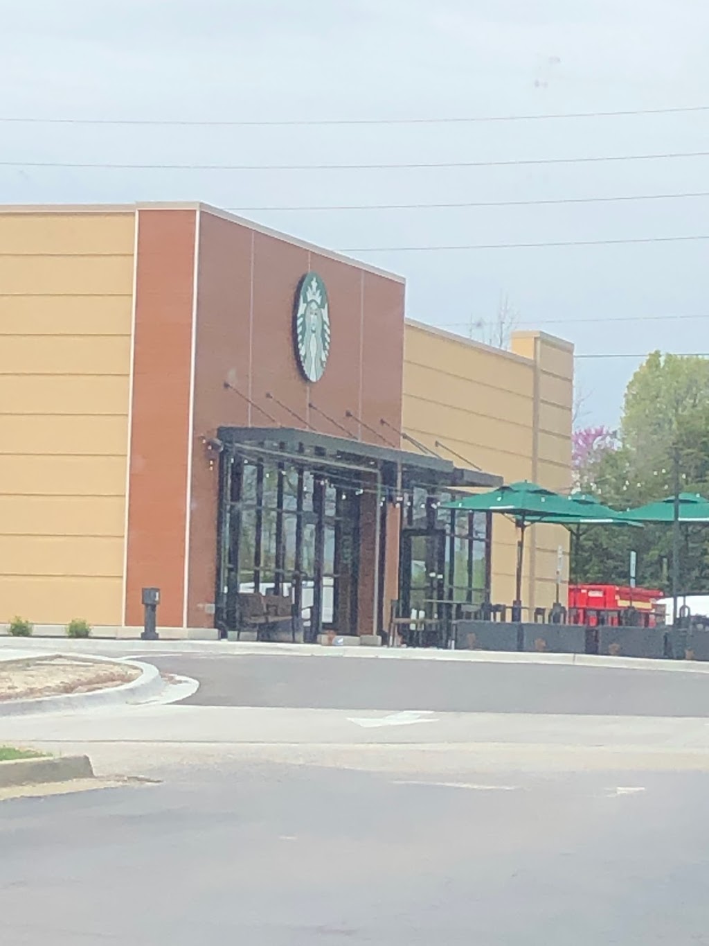 Starbucks | 155 MO-150, Lees Summit, MO 64082 | Phone: (816) 643-2506