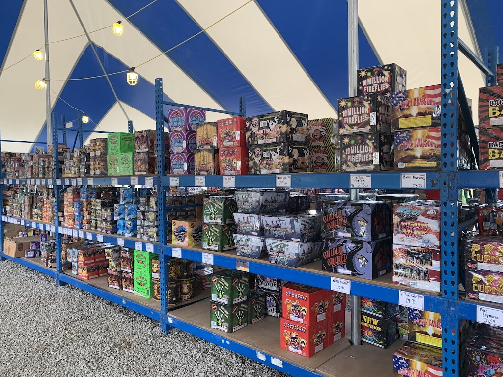 Eddies Fireworks | 22200 S Webster St, Spring Hill, KS 66083 | Phone: (913) 592-9212