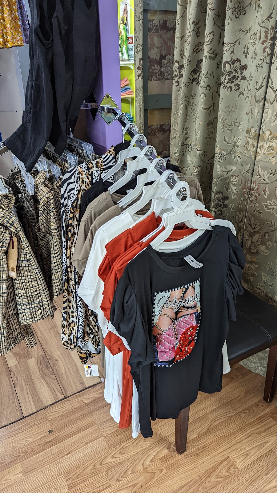 Noemis Clothing | Inside La Favorita Market, 1950 N Texas St, Fairfield, CA 94533, USA | Phone: (707) 791-9809