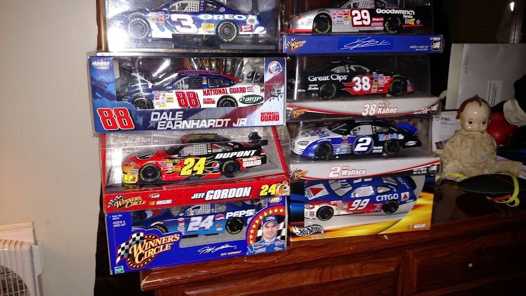 Jacks Racing Collectibles | 219 St Mihiel Dr # 16, Riverside, NJ 08075 | Phone: (856) 461-7808