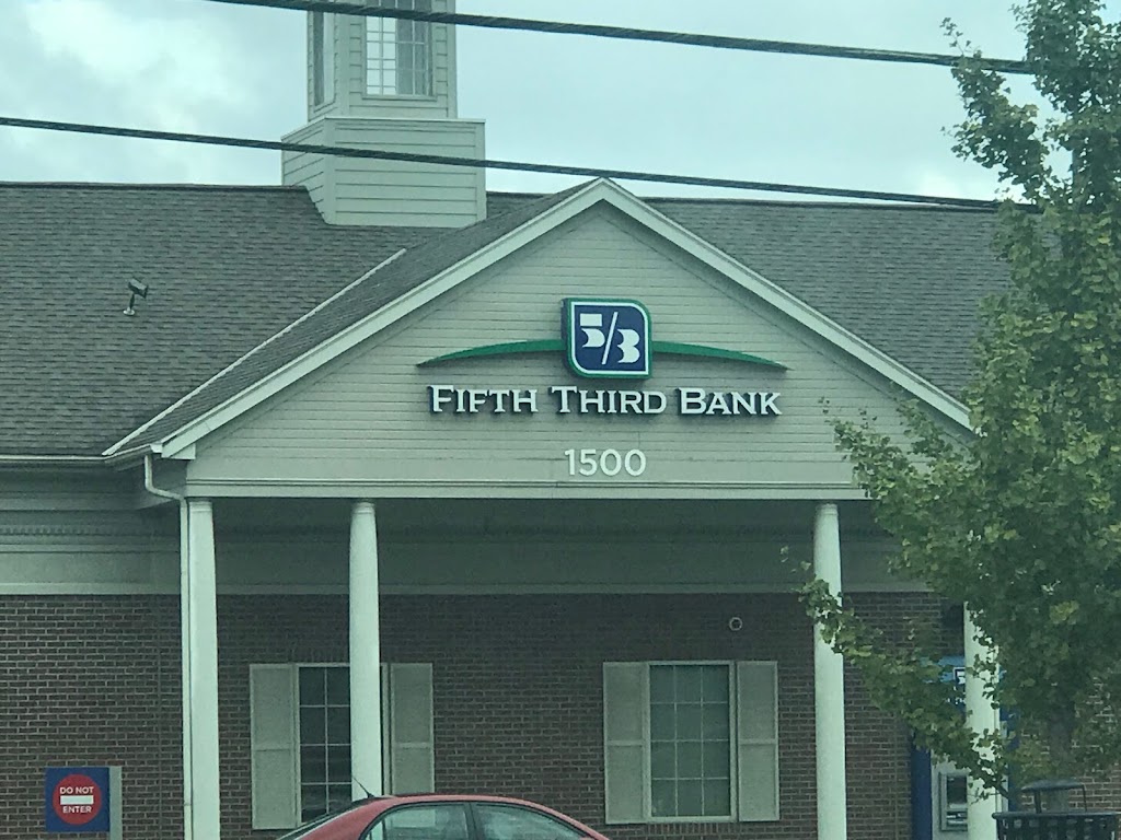 Fifth Third Bank & ATM | 1500 Morse Rd, Columbus, OH 43229 | Phone: (614) 885-3419