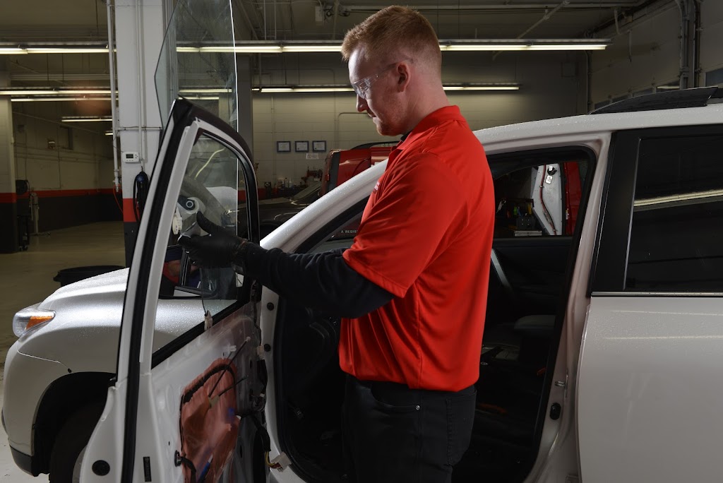 City Auto Glass (inside of Cannon Auto Repair) | 1709 N, 1709 MN-20, Cannon Falls, MN 55009, USA | Phone: (507) 702-3100