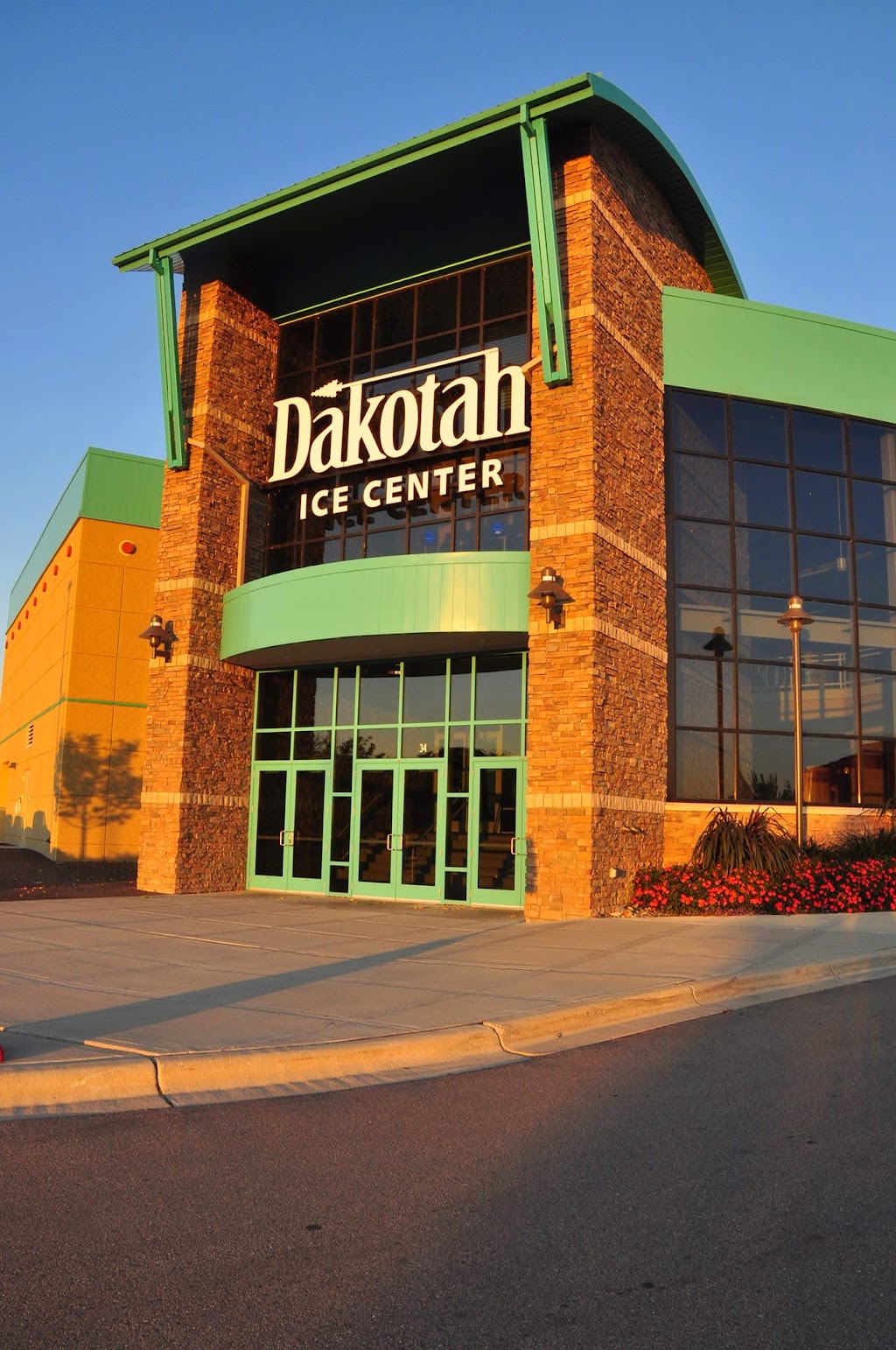 Dakotah! Ice Center | 2100 Trail of Dreams, Prior Lake, MN 55372, USA | Phone: (952) 496-6888