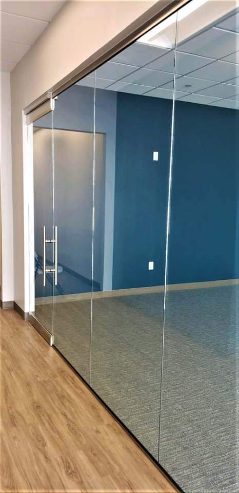 Shower glass | 1549 Signature Dr, Weatherford, TX 76087, USA | Phone: (817) 689-2613