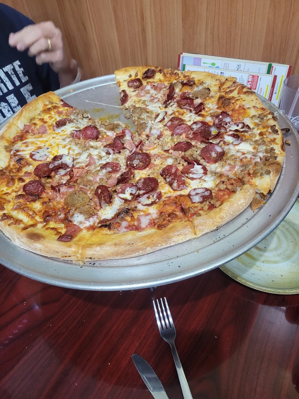 Tonys Pizza | 2219 County Rd 220, Middleburg, FL 32068, USA | Phone: (904) 375-9925