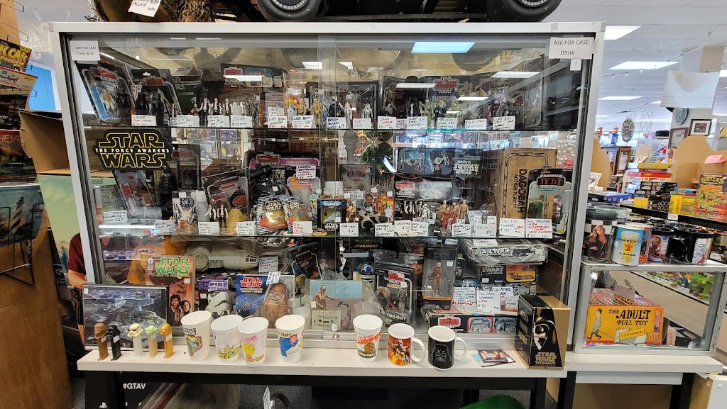 Odd Balls Collectibles & Claire’s Antiques | 7580 W Broad St, Richmond, VA 23294, USA | Phone: (804) 356-3531