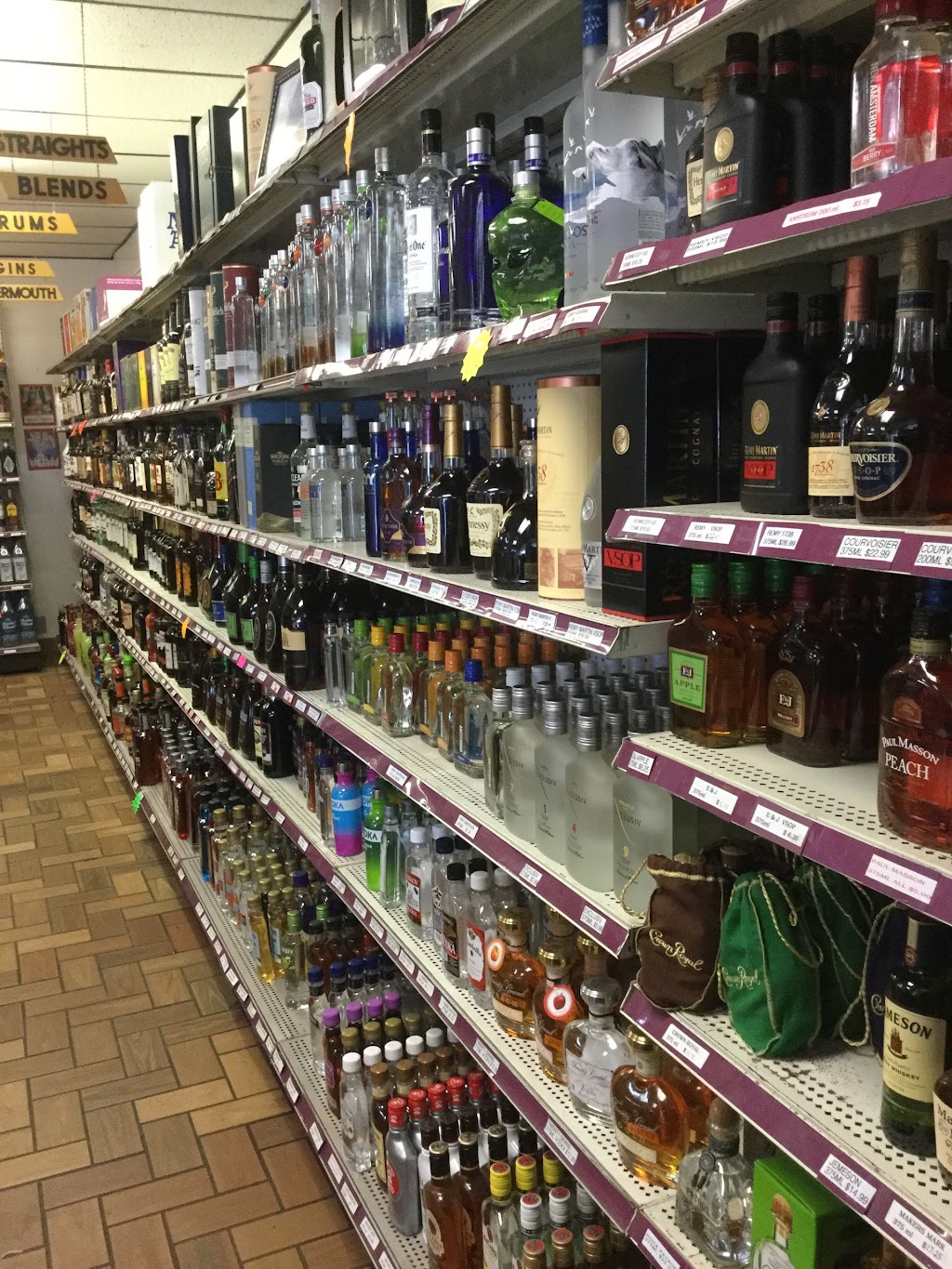 Hopkins Liquor Store | 712 11th Ave S, Hopkins, MN 55343 | Phone: (952) 938-8277