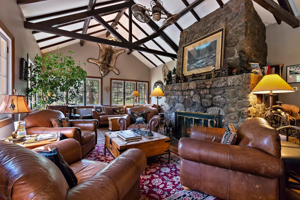 Meadow Creek Bed and Breakfast | 13438 US Hwy 285, Pine, CO 80470, USA | Phone: (303) 838-4167