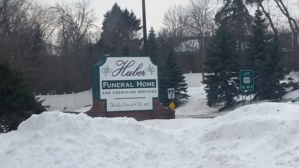 Huber Funeral Homes - Eden Prairie Chapel | 16394 Glory Ln, Eden Prairie, MN 55344, USA | Phone: (952) 949-4970