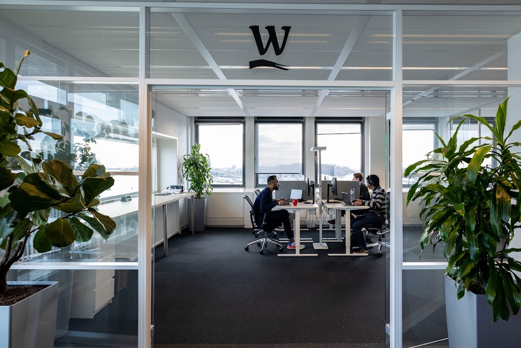 Waldom Electronics EMEA BV | De Ruijterkade 7, 1013 AA Amsterdam, Netherlands | Phone: 020 891 2744