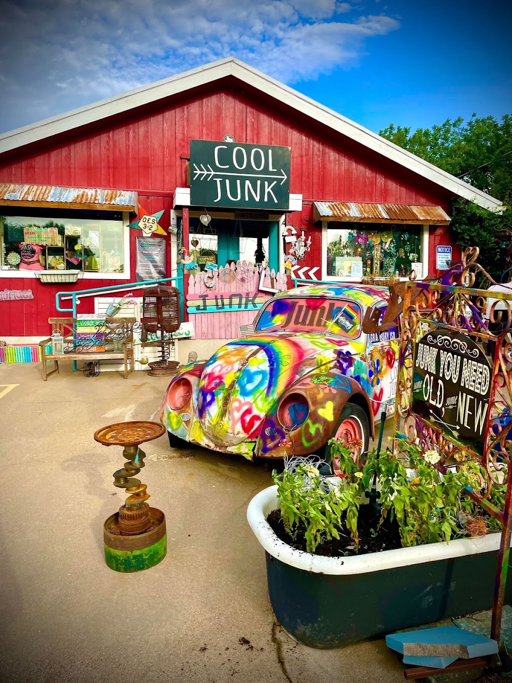 Cool Junk Antique Boutique | 113 N Cleburne St, Granbury, TX 76048, USA | Phone: (682) 936-4233