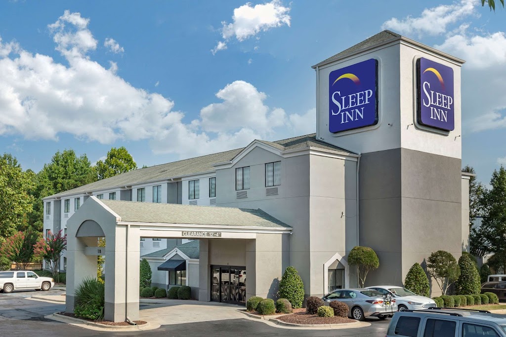 Sleep Inn Henderson I-85 | 18 Market St, Henderson, NC 27537, USA | Phone: (252) 654-4398