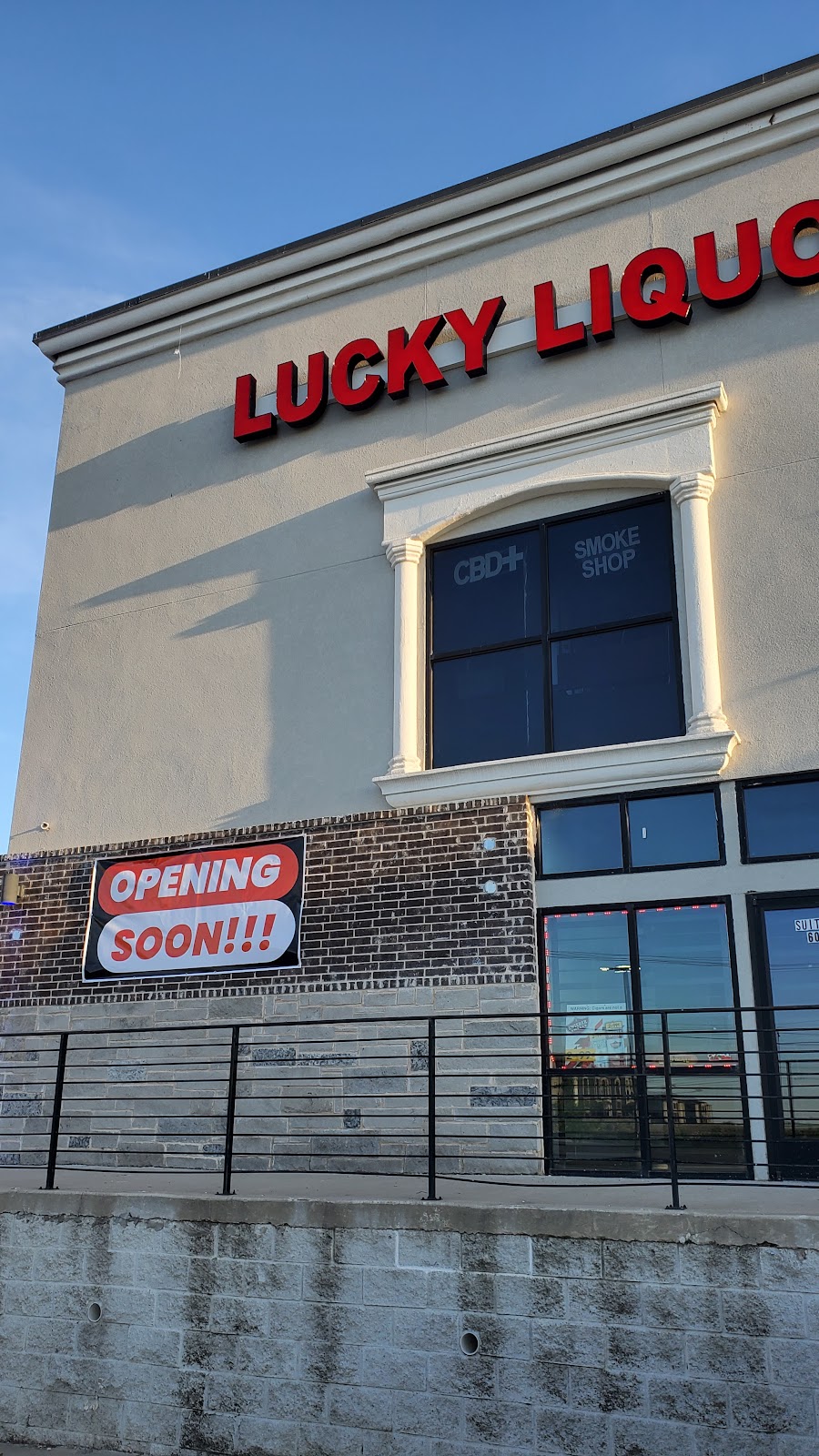 Lucky liquor | 5103 Azle Ave suit 600, Fort Worth, TX 76114, USA | Phone: (817) 862-7353