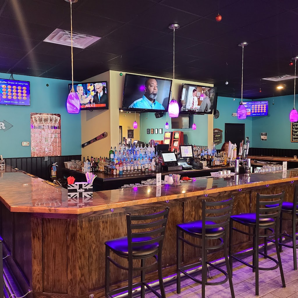 Kates Bar & Grill | 30825 Euclid Ave, Wickliffe, OH 44092, USA | Phone: (440) 569-1138