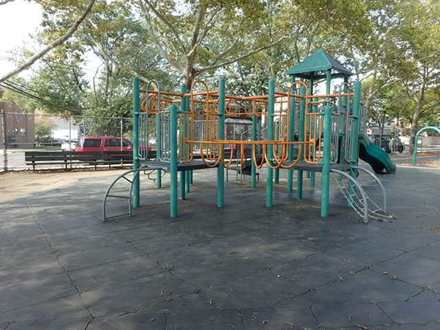 Centreville Playground | Centreville St, Ozone Park, NY 11417, USA | Phone: (212) 639-9675