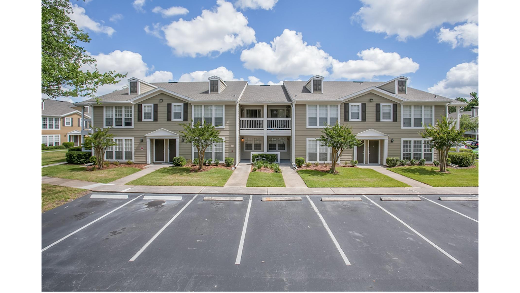 Villas at St. Johns Apartments | 7595 Baymeadows Cir W, Jacksonville, FL 32256, USA | Phone: (904) 739-3488