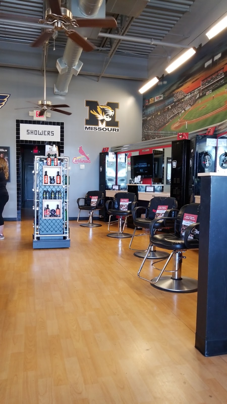 Sport Clips Haircuts of Cottleville | 6075 Mid Rivers Mall Dr, Cottleville, MO 63304, USA | Phone: (636) 922-3500