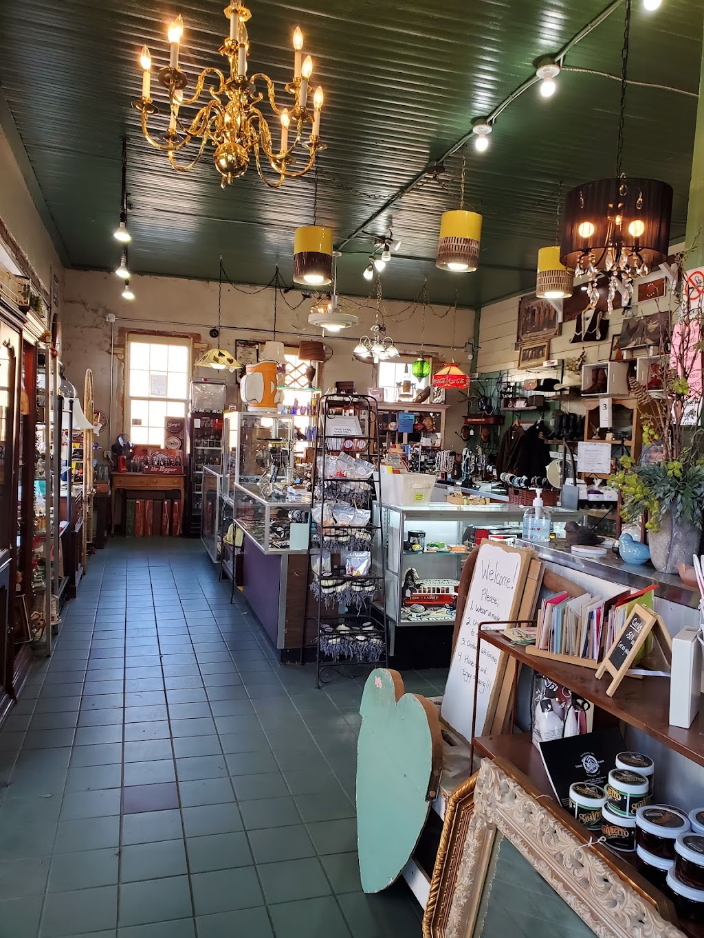 Another Time Vintage | 142 W Irving Blvd, Irving, TX 75060, USA | Phone: (714) 615-4936