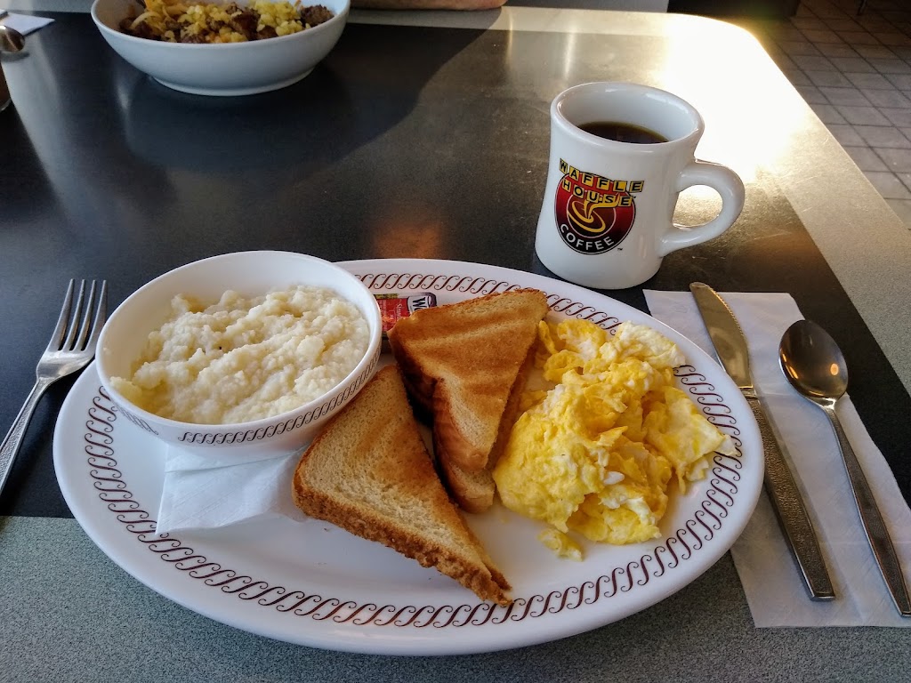 Waffle House | 10516 E 11th St, Tulsa, OK 74128, USA | Phone: (918) 438-3244