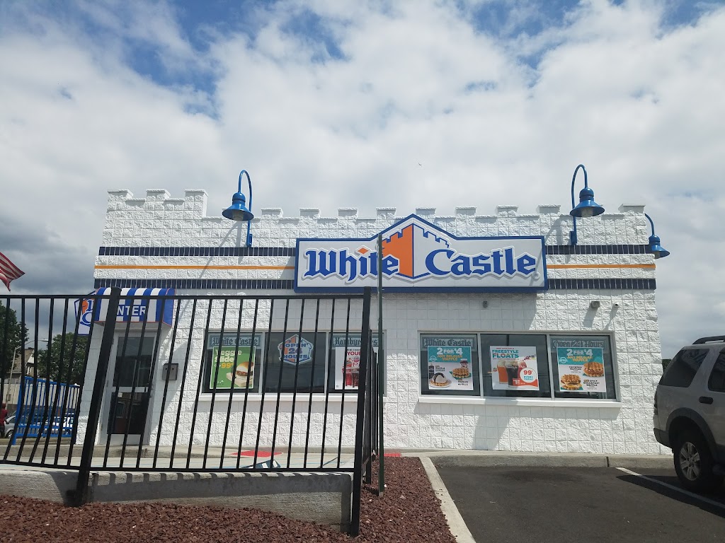 White Castle | 220 Broadway, Paterson, NJ 07501, USA | Phone: (973) 345-8928