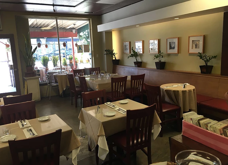 Le Petit Jardin | 1456 S Robertson Blvd, Los Angeles, CA 90035, USA | Phone: (310) 278-5294