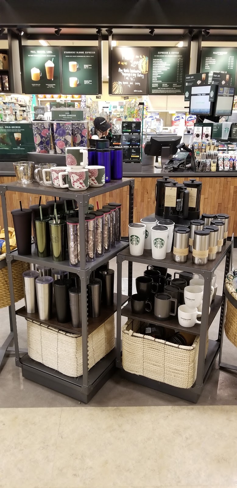 Starbucks | 717 9th St NE, Lake Stevens, WA 98258, USA | Phone: (425) 249-4000