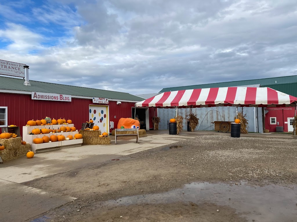 Westview Orchards & Winery | 65075 Van Dyke Ave, Washington, MI 48095, USA | Phone: (586) 752-3123