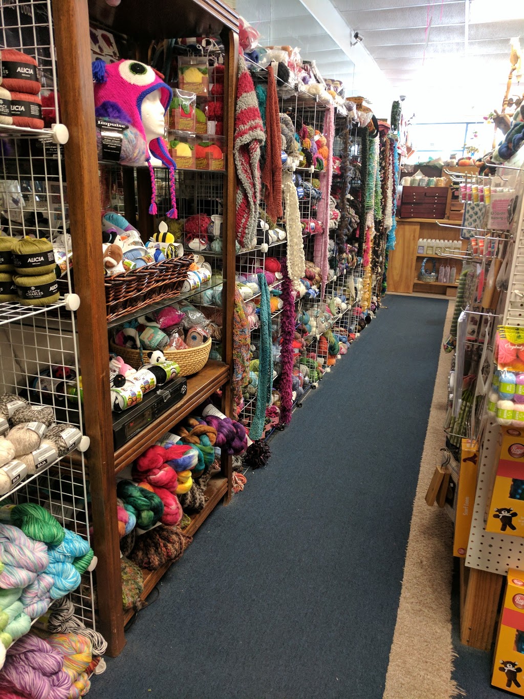 Babettas Yarn & Gifts | 4400 San Juan Ave UNIT 20, Fair Oaks, CA 95628, USA | Phone: (916) 965-6043