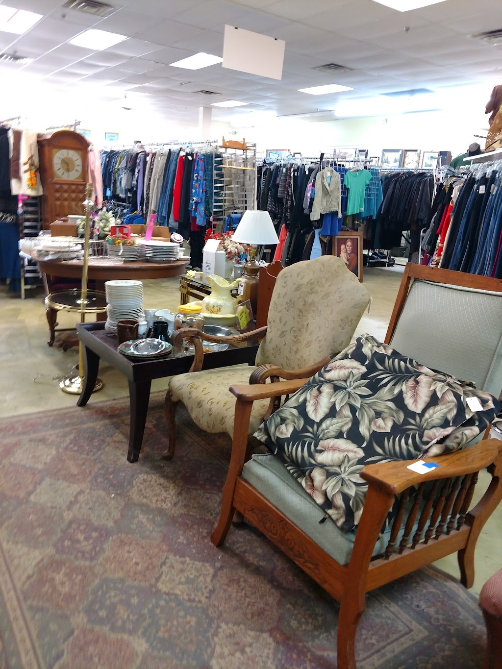 Open Door Resale Store | 7140 Cooley Lake Rd, Waterford Twp, MI 48327, USA | Phone: (248) 360-4977