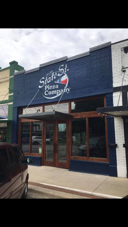 State Street Pizza Company | 113 N State St, Decatur, TX 76234, USA | Phone: (940) 626-4474