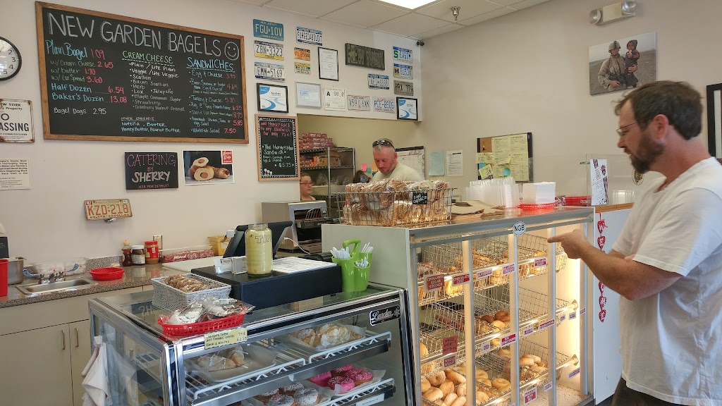 New Garden Bagels | 1577 New Garden Rd, Greensboro, NC 27410, USA | Phone: (336) 763-0380