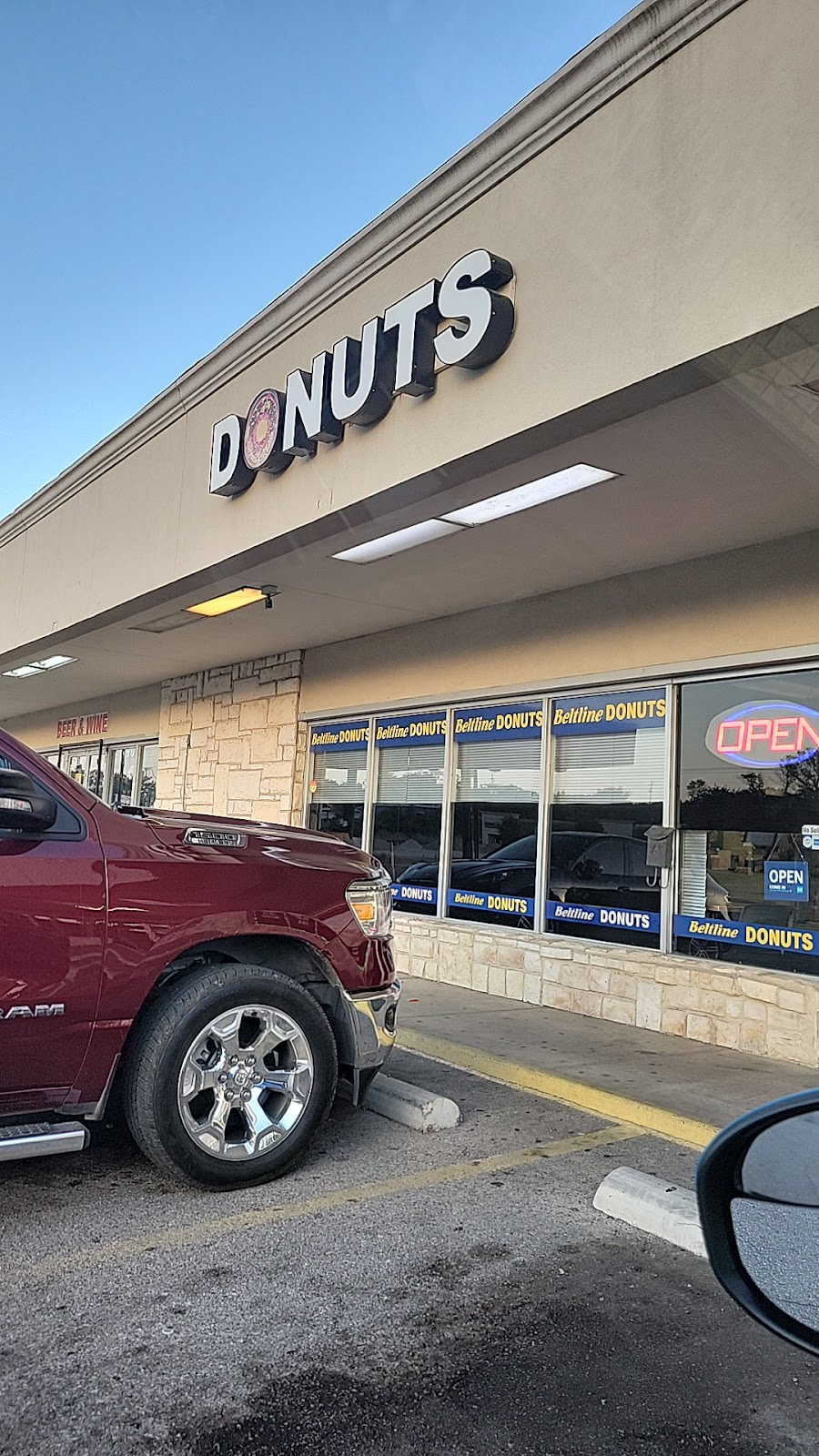 Beltline Donuts | 615 S Belt Line Rd, Irving, TX 75060, USA | Phone: (972) 513-2299